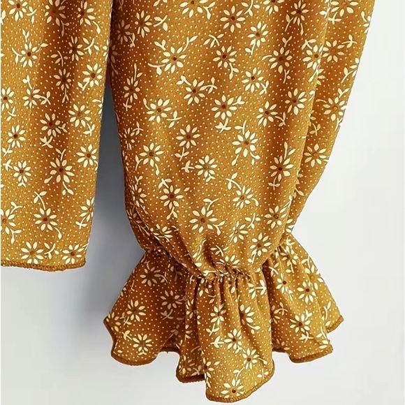 Yellow floral blouse - Picture 5 of 8